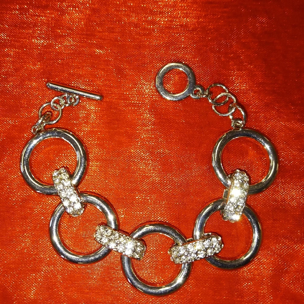 Toggle Bracelet